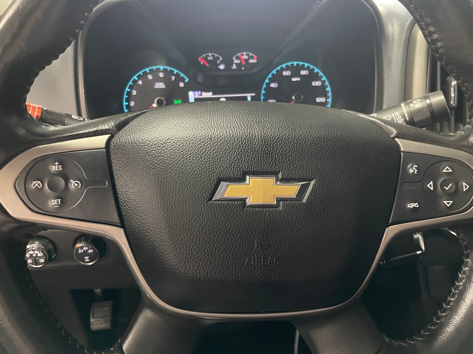Thumbnail: 2016 Chevrolet Colorado - 5