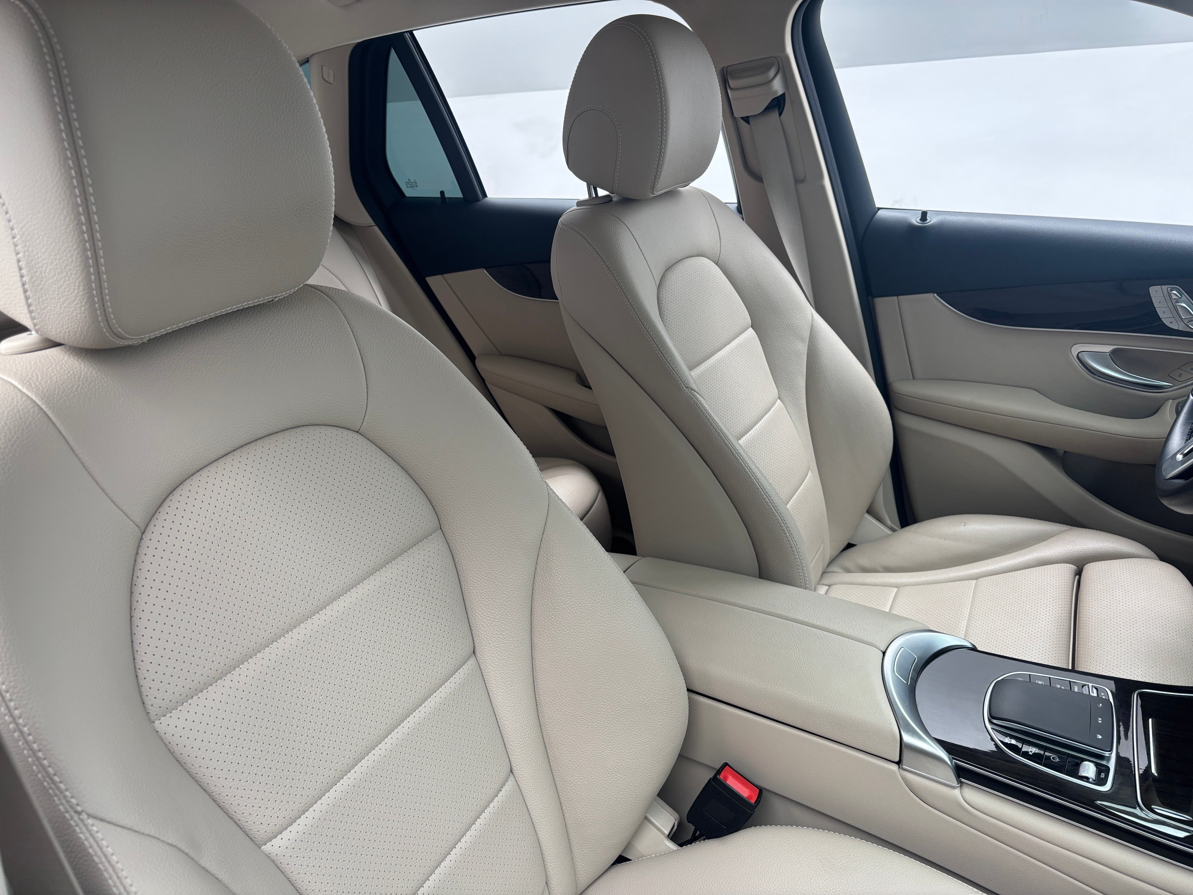 2021 Mercedes-Benz GLC