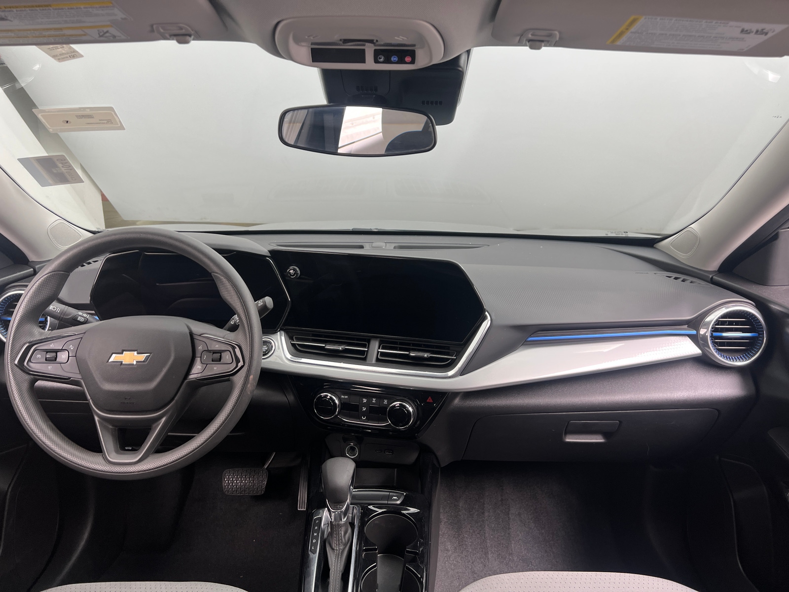 Thumbnail: 2025 Chevrolet Trax - 2