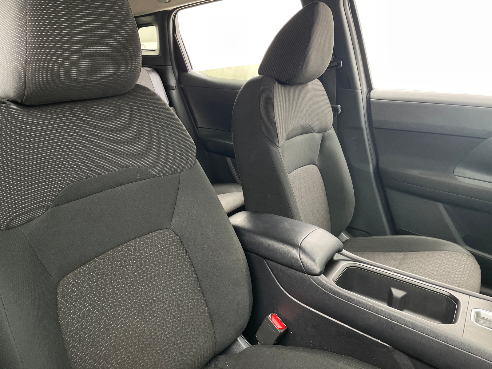 Thumbnail: 2025 Nissan Kicks - 2