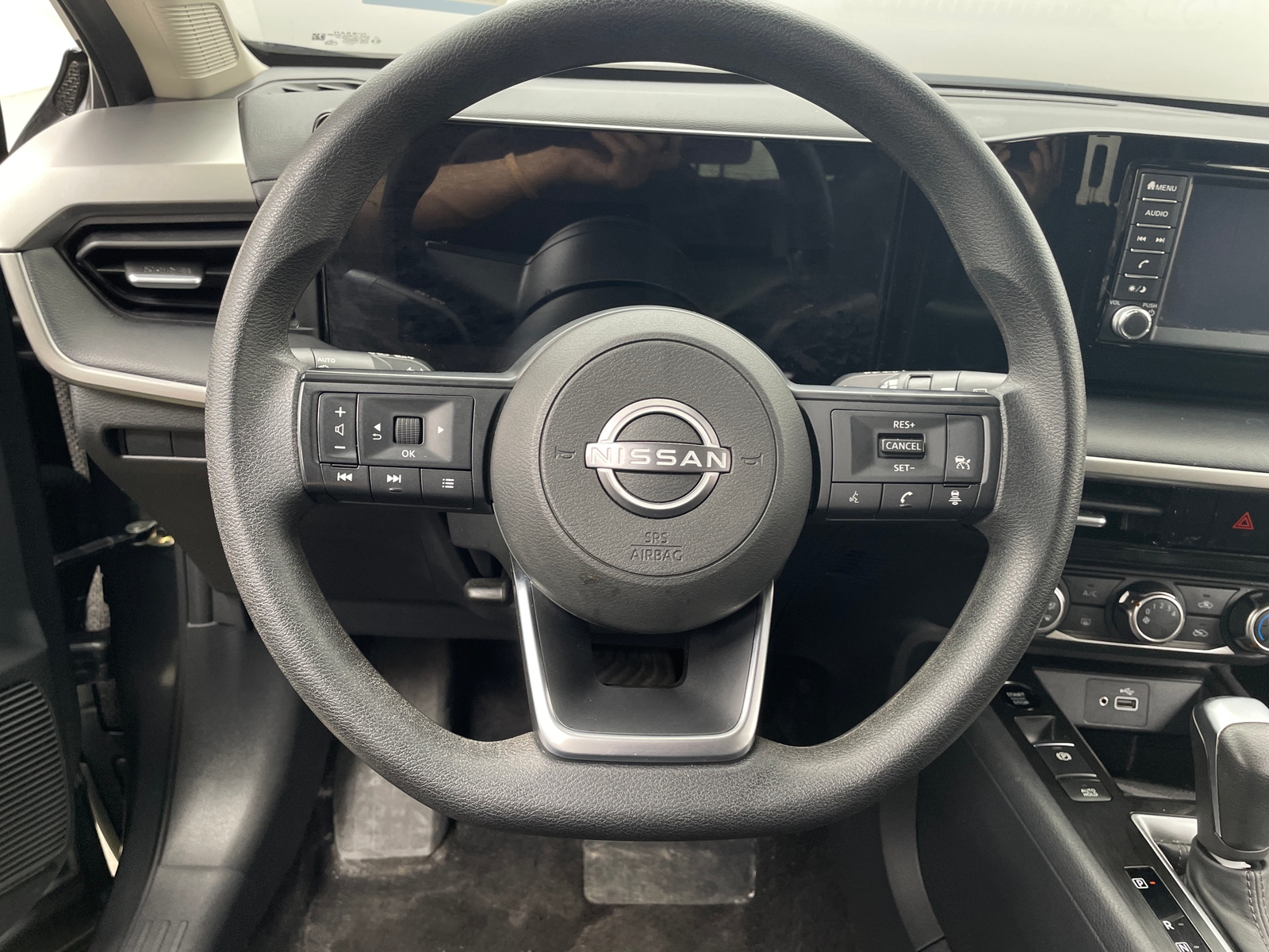 Thumbnail: 2025 Nissan Kicks - 5