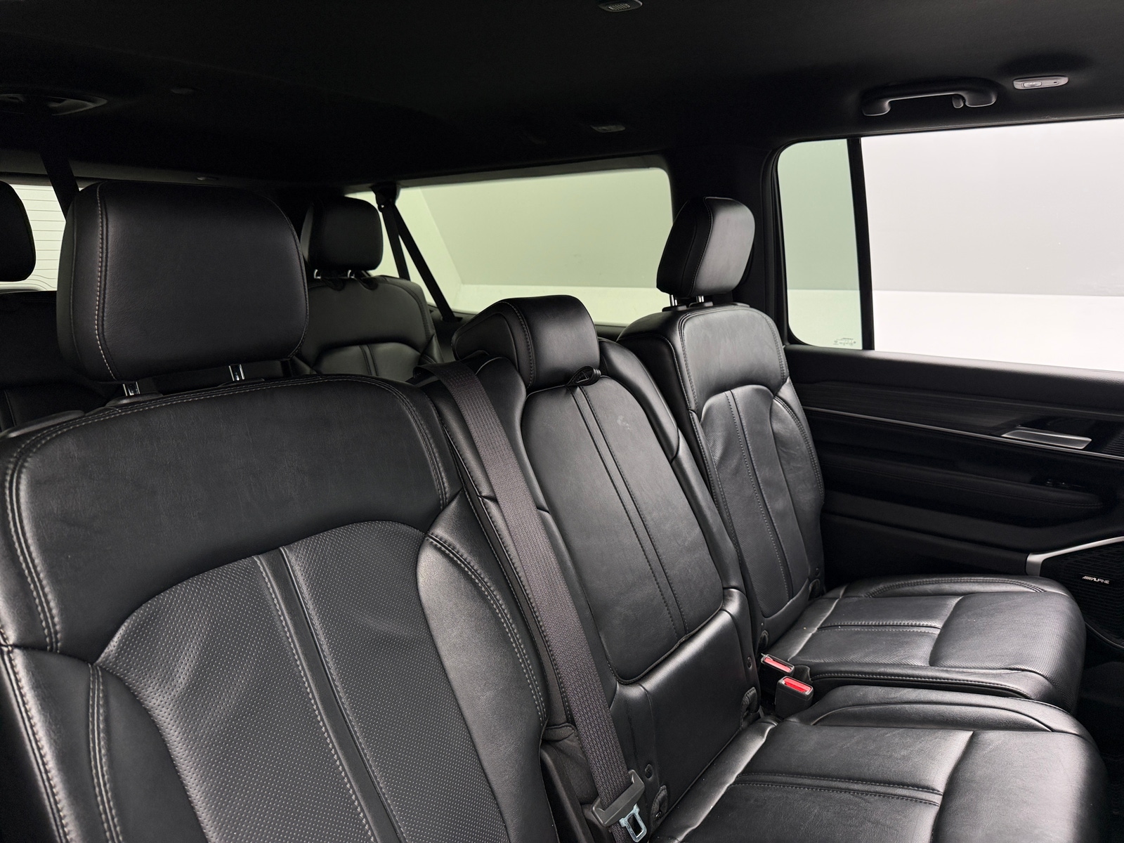 Thumbnail: 2024 Jeep Wagoneer - 5