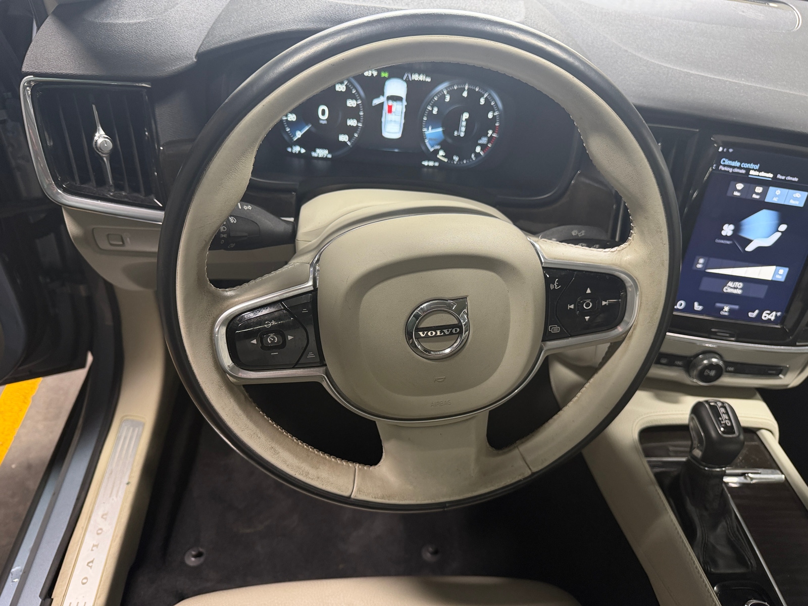 Thumbnail: 2018 Volvo S90 - 4
