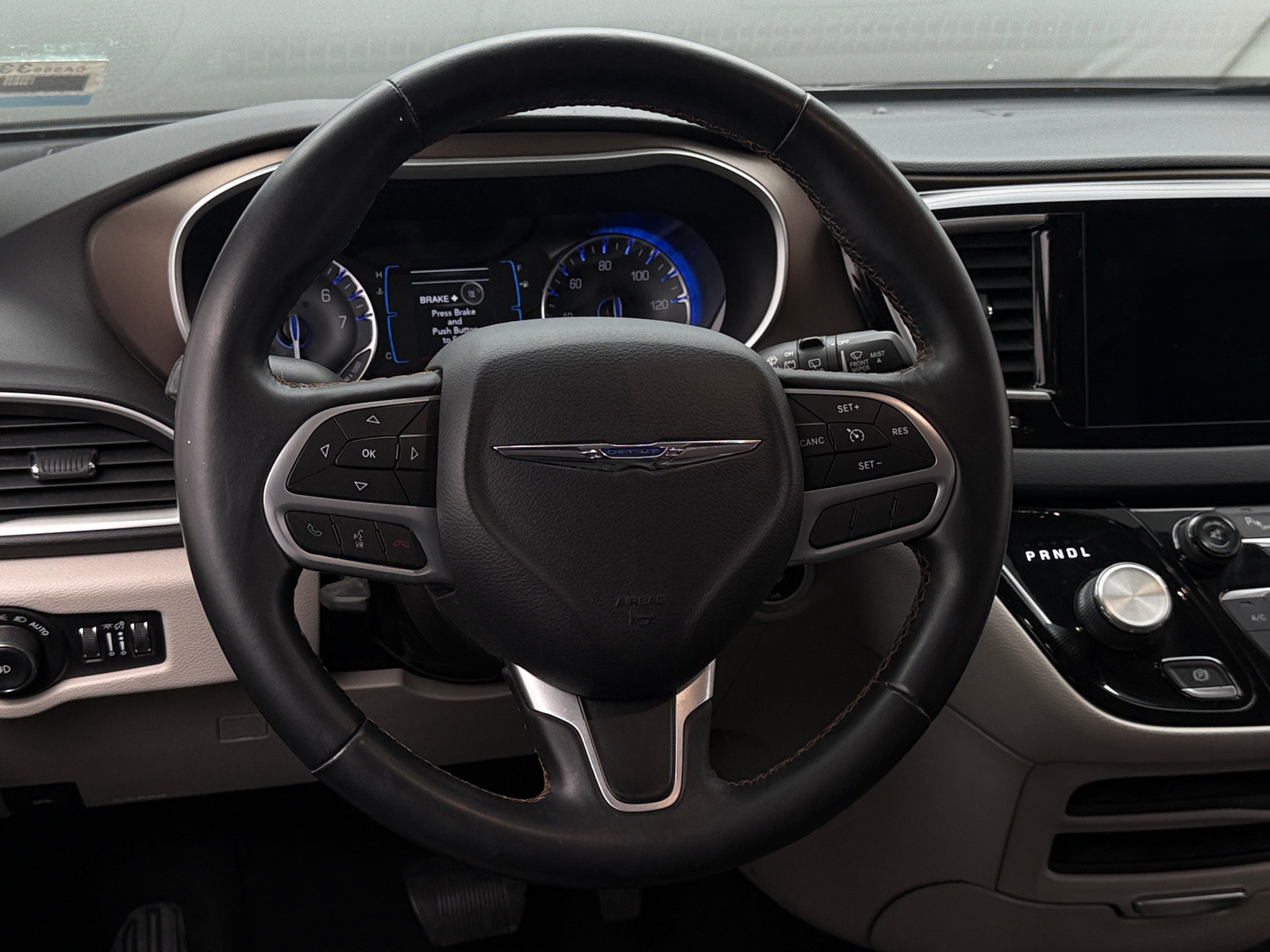 Thumbnail: 2017 Chrysler Pacifica - 4
