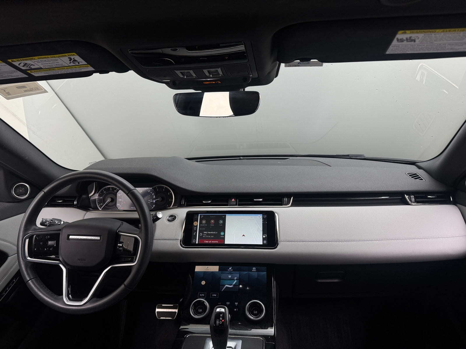 Thumbnail: 2023 Land Rover Range Rover Evoque - 2