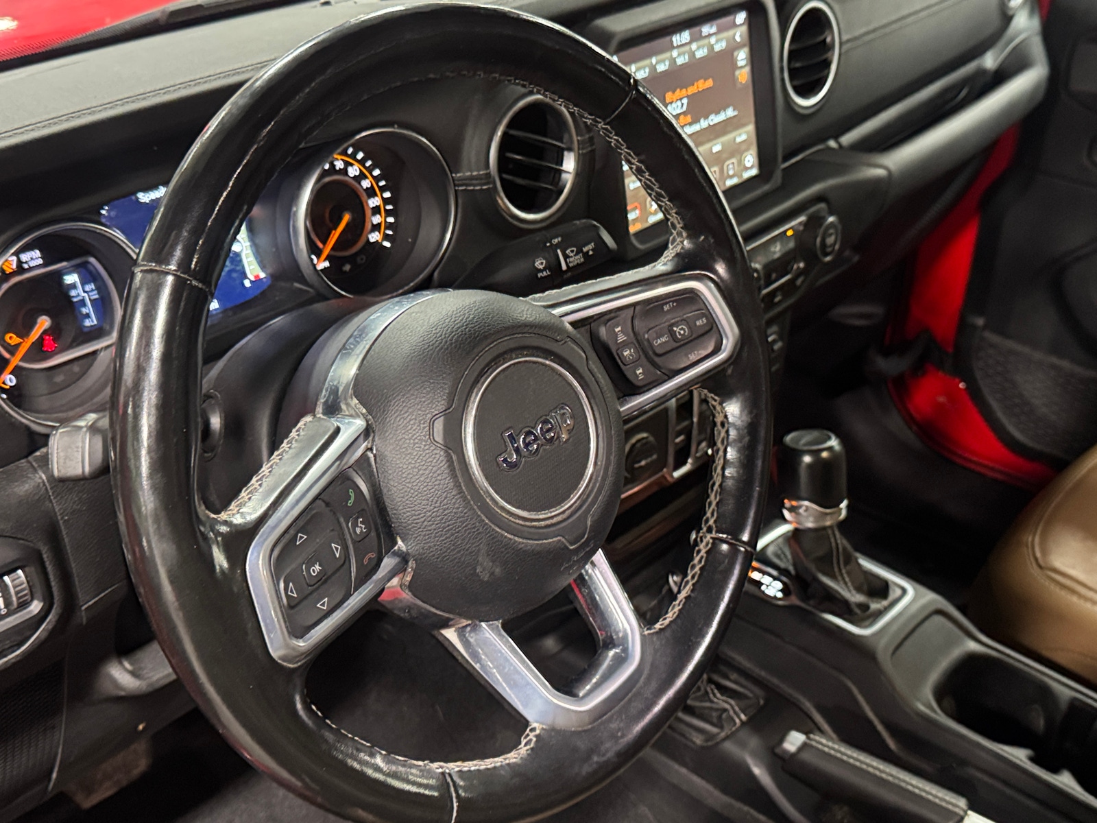 Thumbnail: 2021 Jeep Gladiator - 4