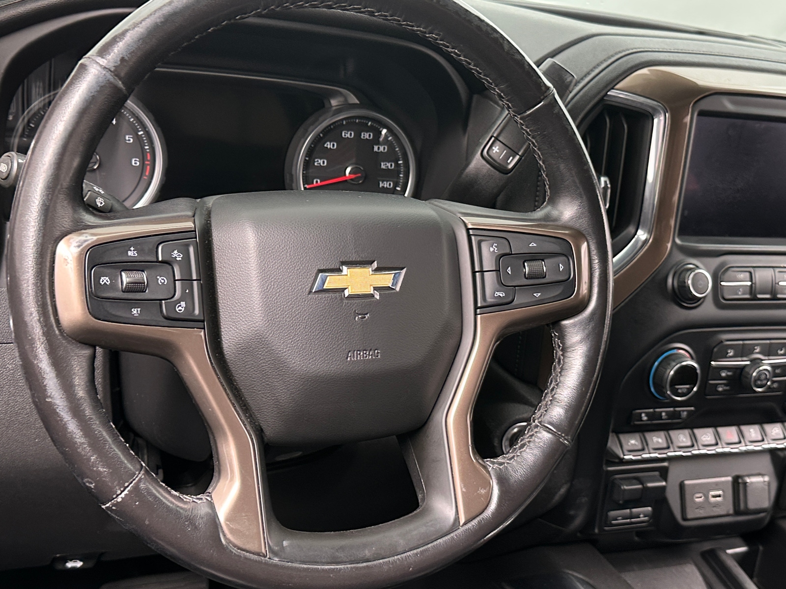 Thumbnail: 2020 Chevrolet Silverado 1500 - 4