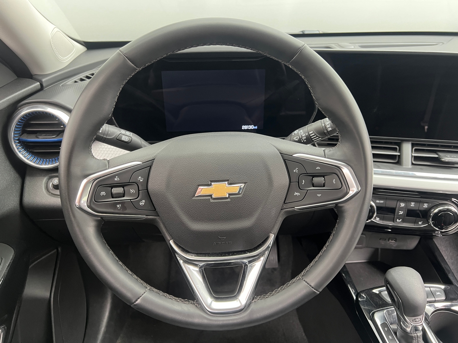 Thumbnail: 2025 Chevrolet Trax - 4