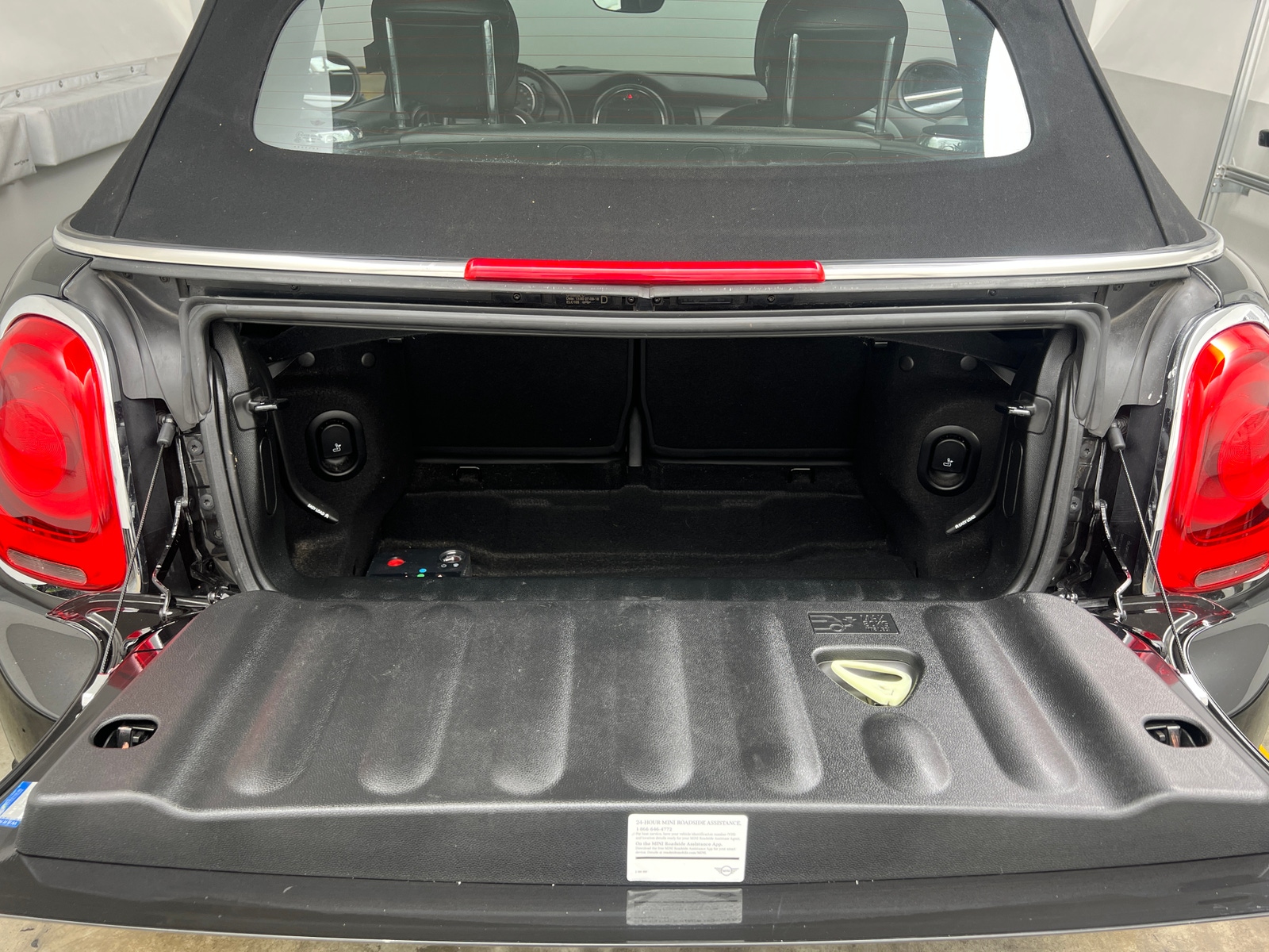 Thumbnail: 2019 MINI Cooper Convertible - 6