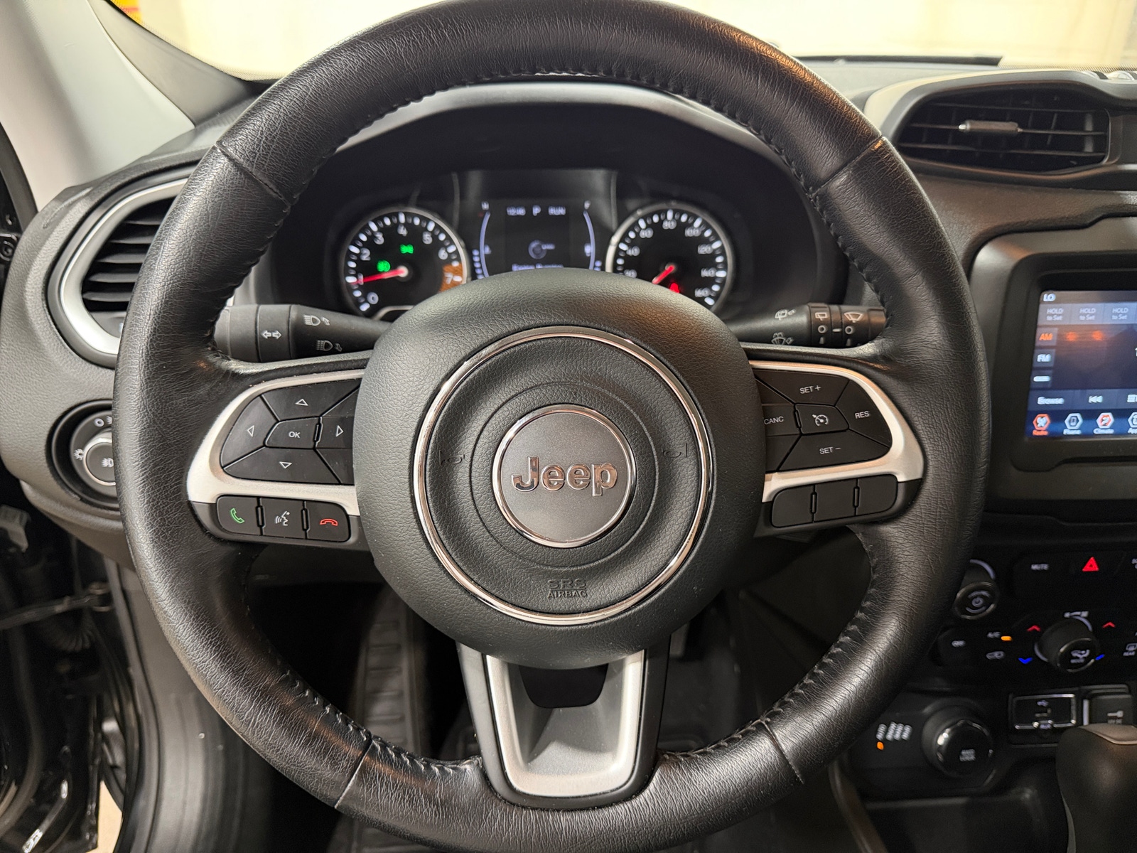 Thumbnail: 2020 Jeep Renegade - 5
