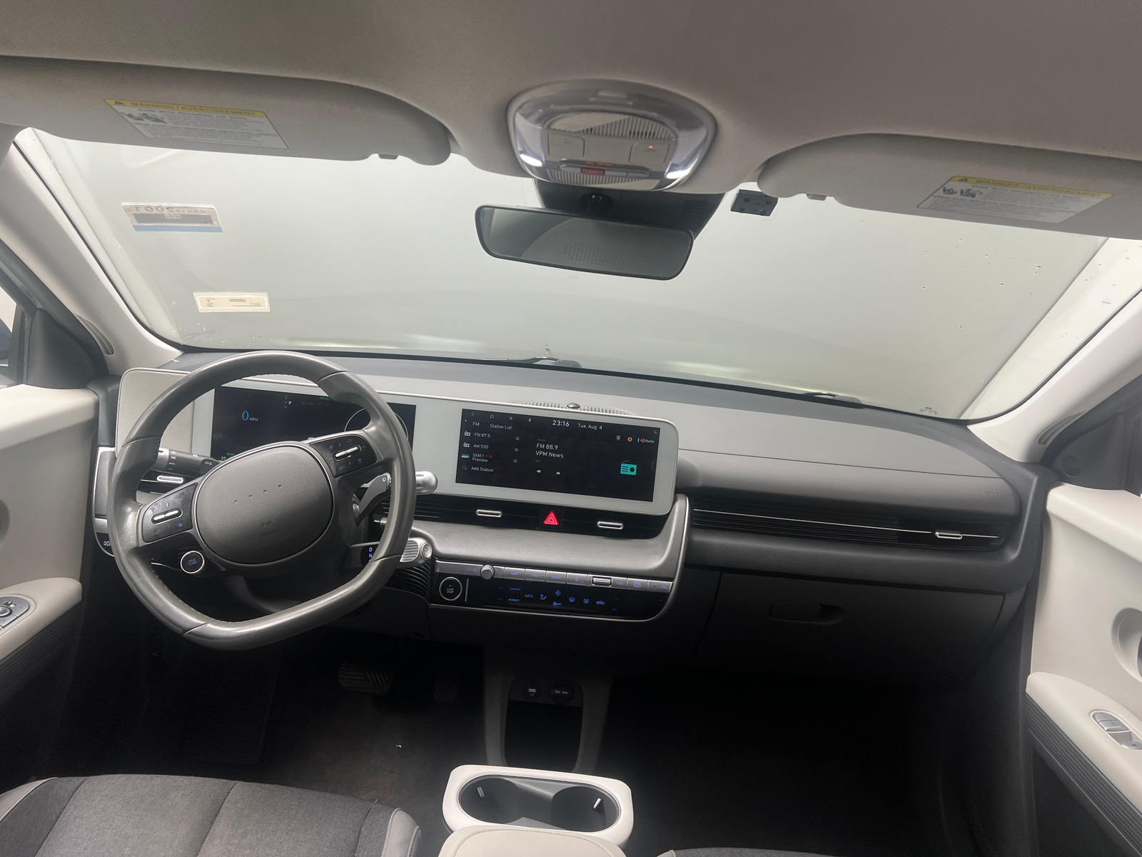 Thumbnail: 2022 Hyundai Ioniq 5 - 3