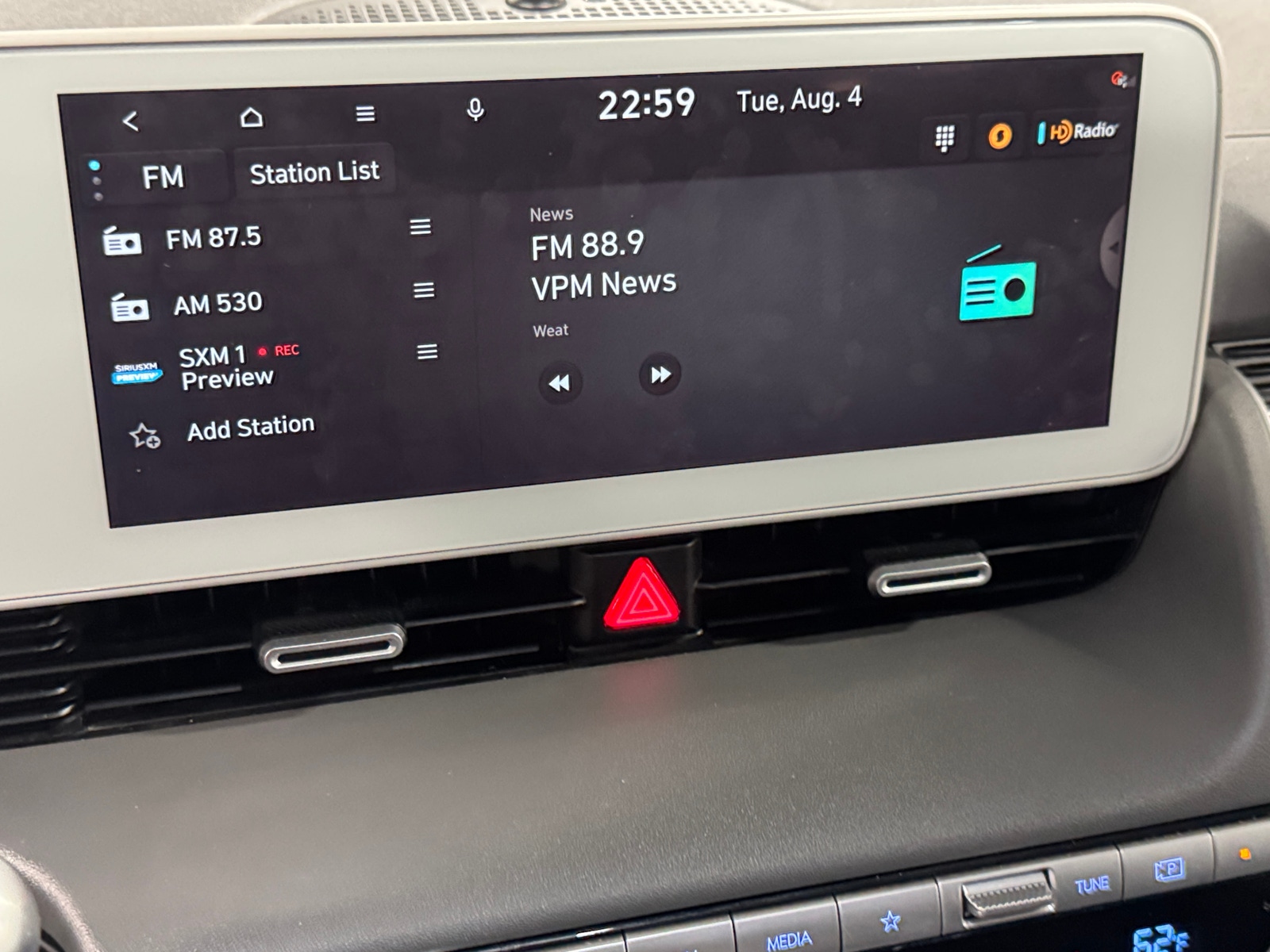 Thumbnail: 2022 Hyundai Ioniq 5 - 4