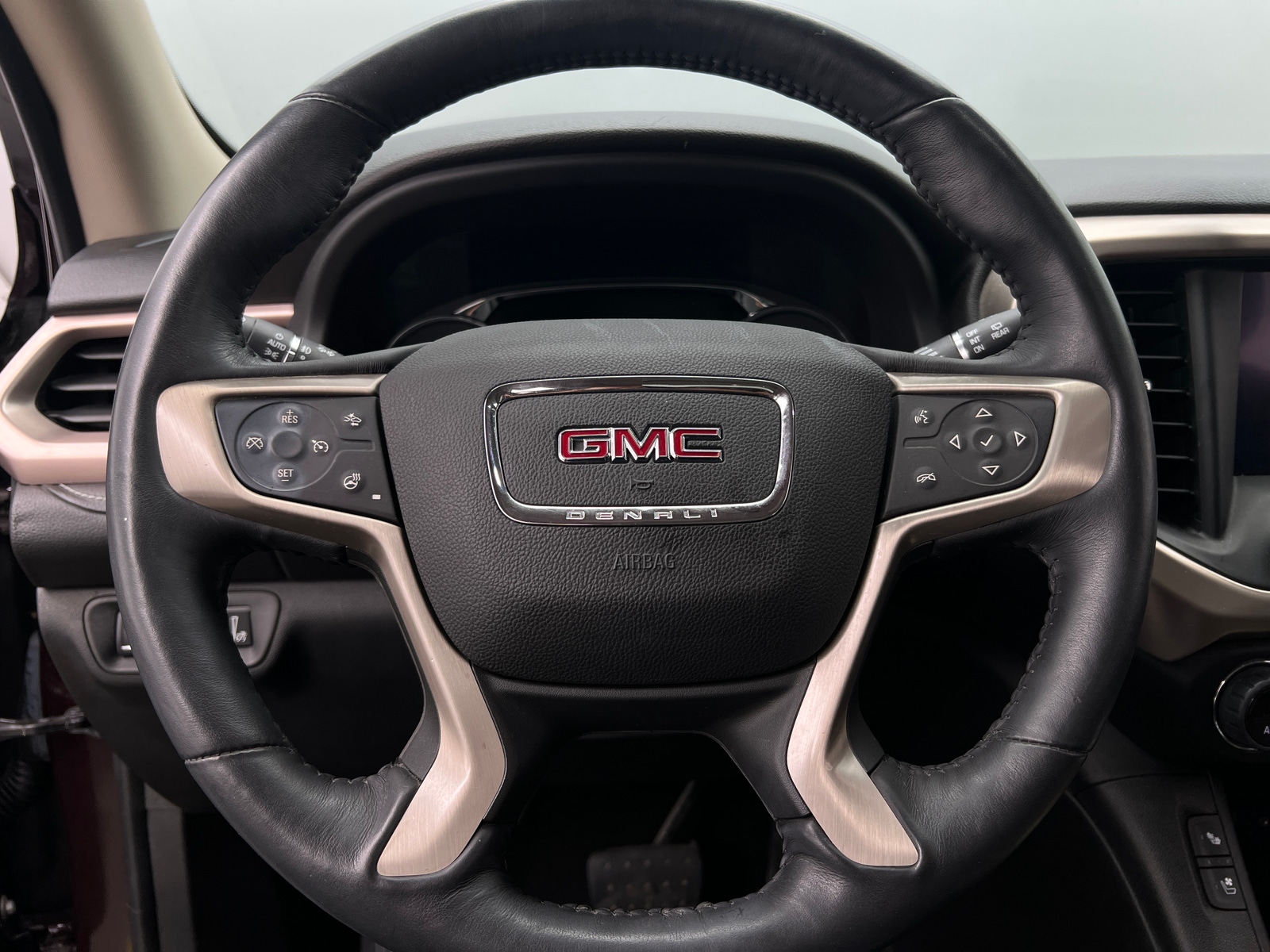 Thumbnail: 2017 GMC Acadia - 4