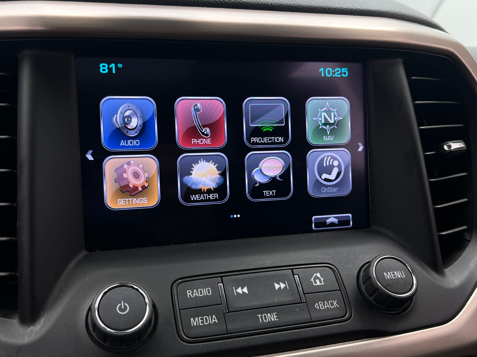 Thumbnail: 2017 GMC Acadia - 3