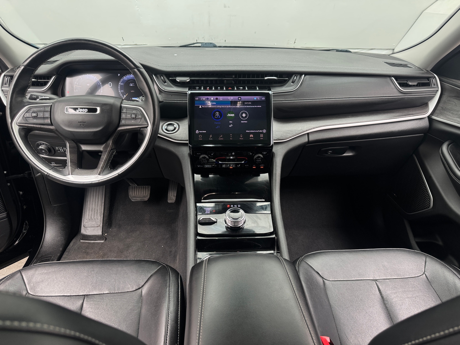 Thumbnail: 2022 Jeep Grand Cherokee L - 2