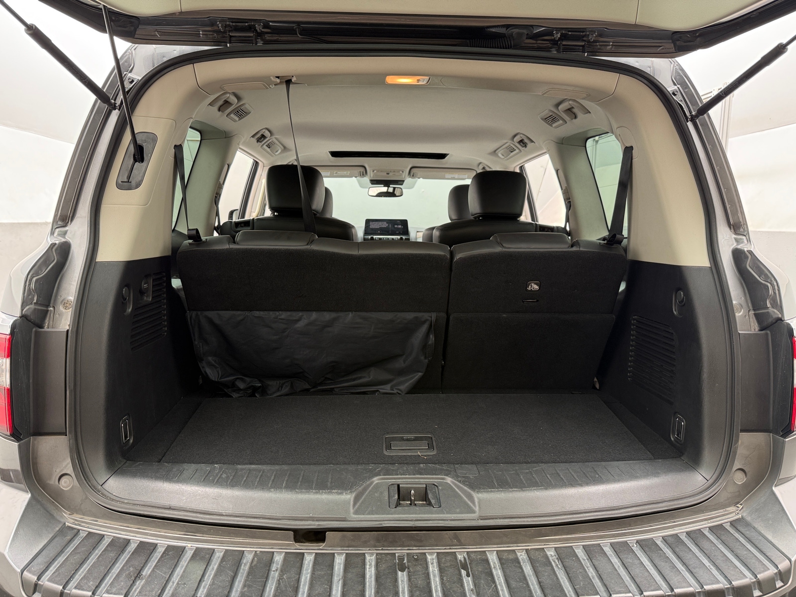 Thumbnail: 2021 Nissan Armada - 6