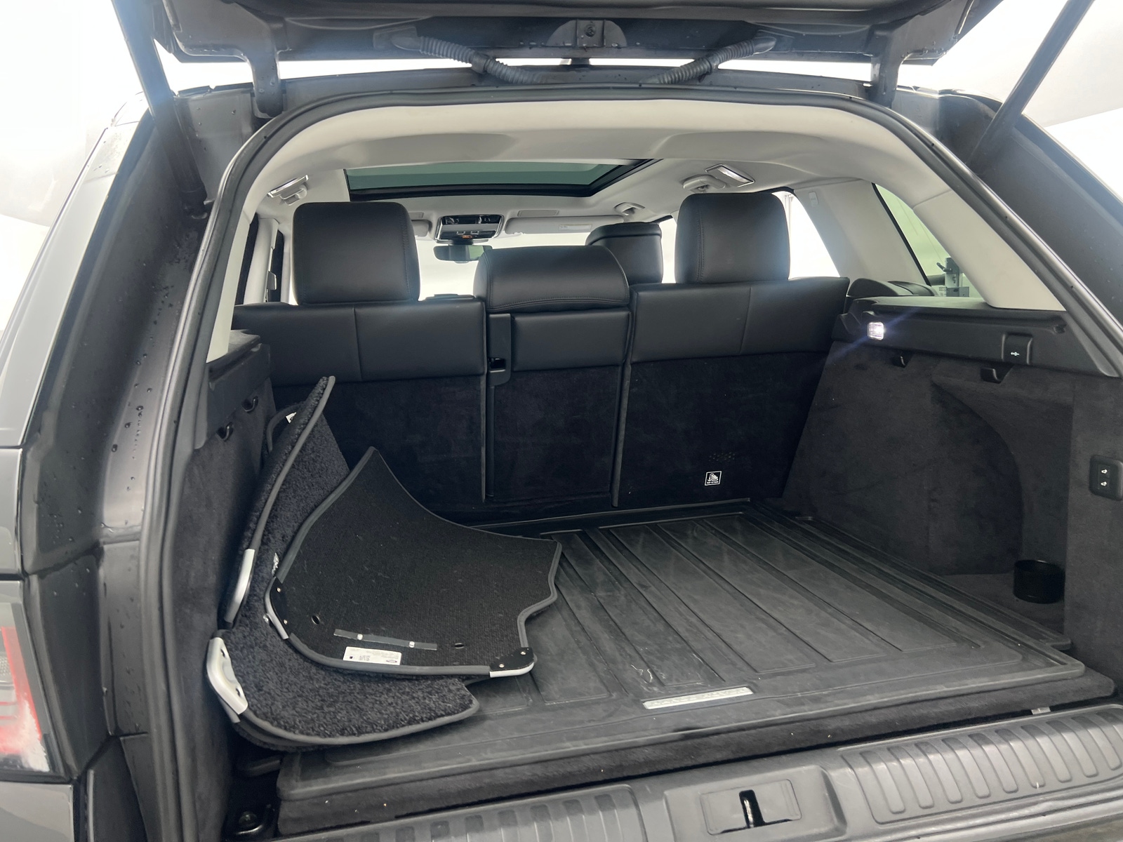Thumbnail: 2020 Land Rover Range Rover Sport - 6