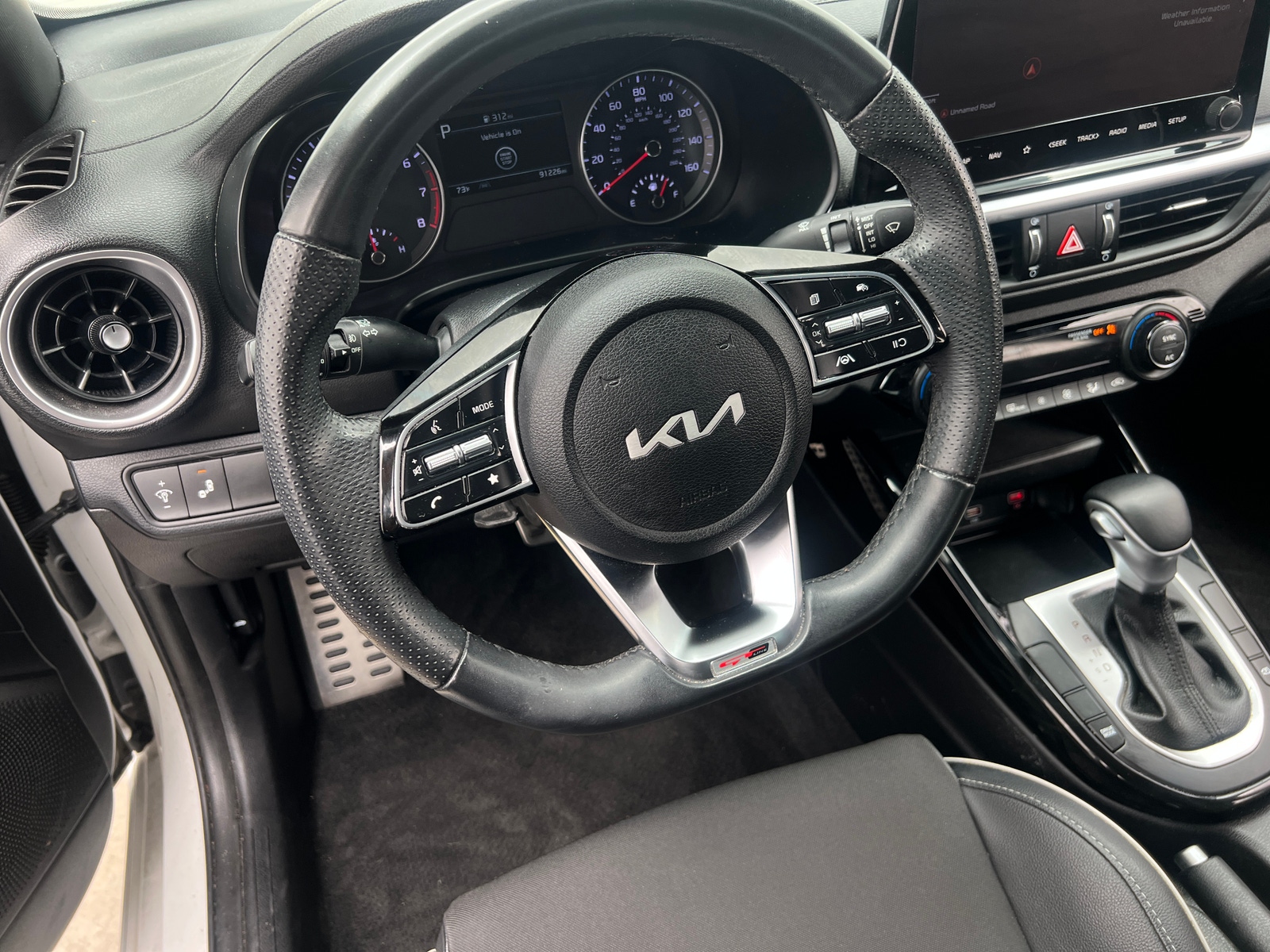 Thumbnail: 2022 Kia Forte - 4