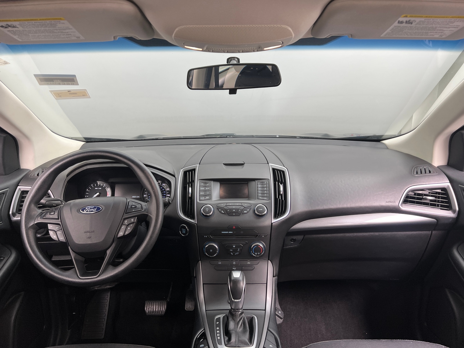 Thumbnail: 2017 Ford Edge - 3