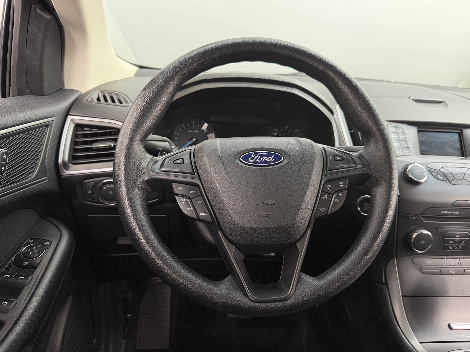 Thumbnail: 2017 Ford Edge - 5