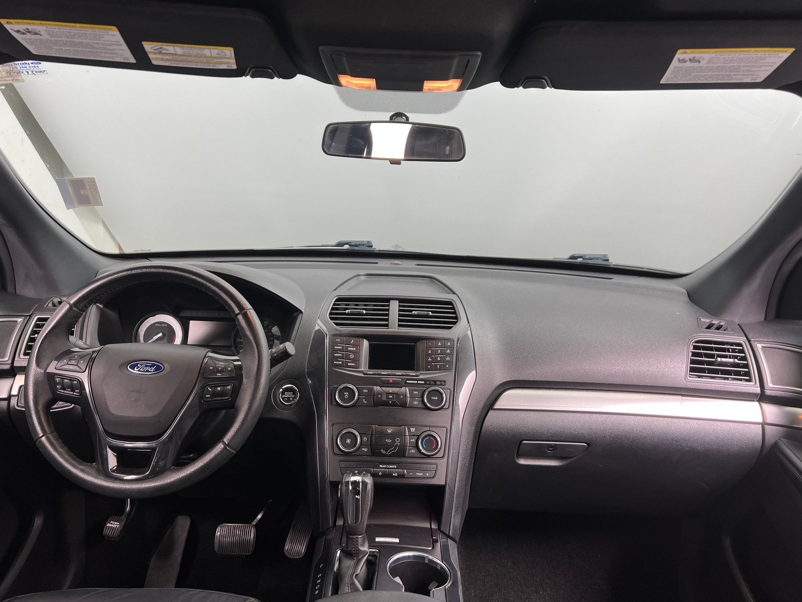 Thumbnail: 2018 Ford Explorer - 3