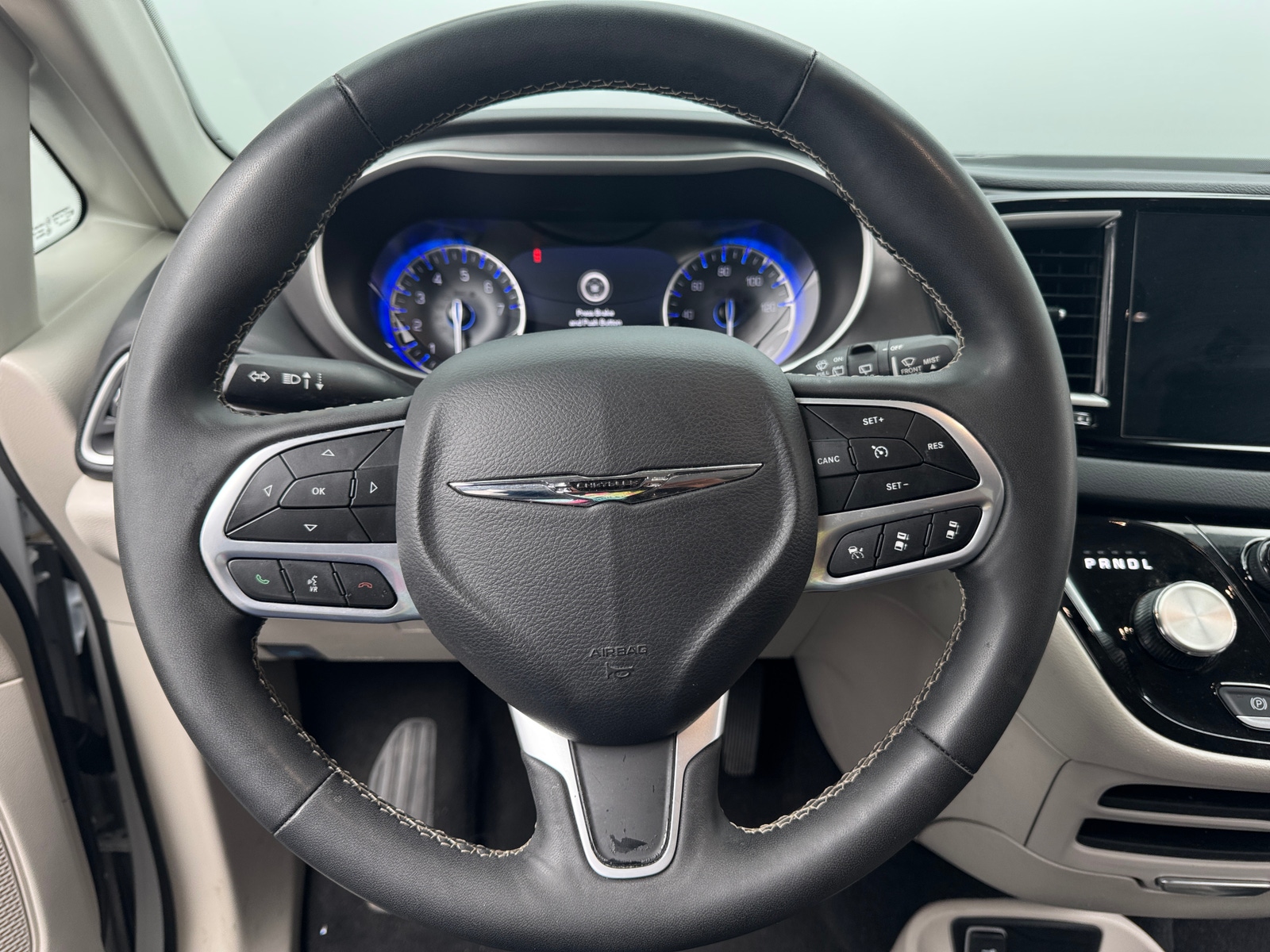 Thumbnail: 2024 Chrysler Pacifica - 4