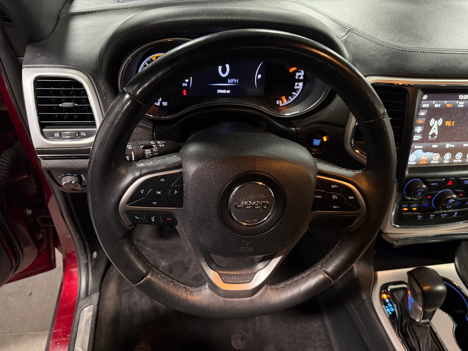 Thumbnail: 2018 Jeep Grand Cherokee - 4