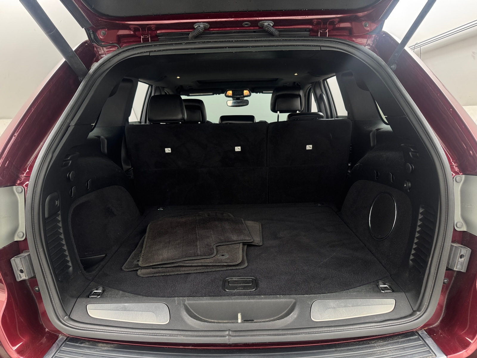 Thumbnail: 2018 Jeep Grand Cherokee - 6