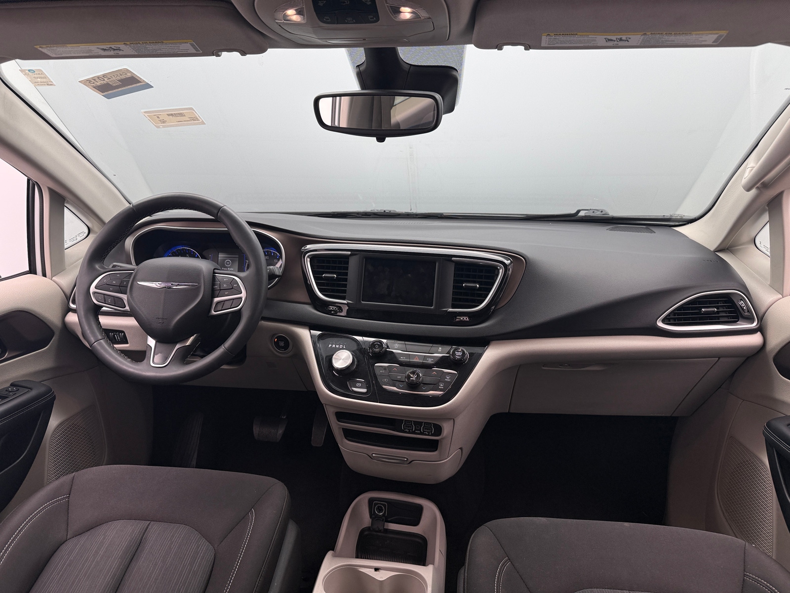 Thumbnail: 2024 Chrysler Voyager - 3