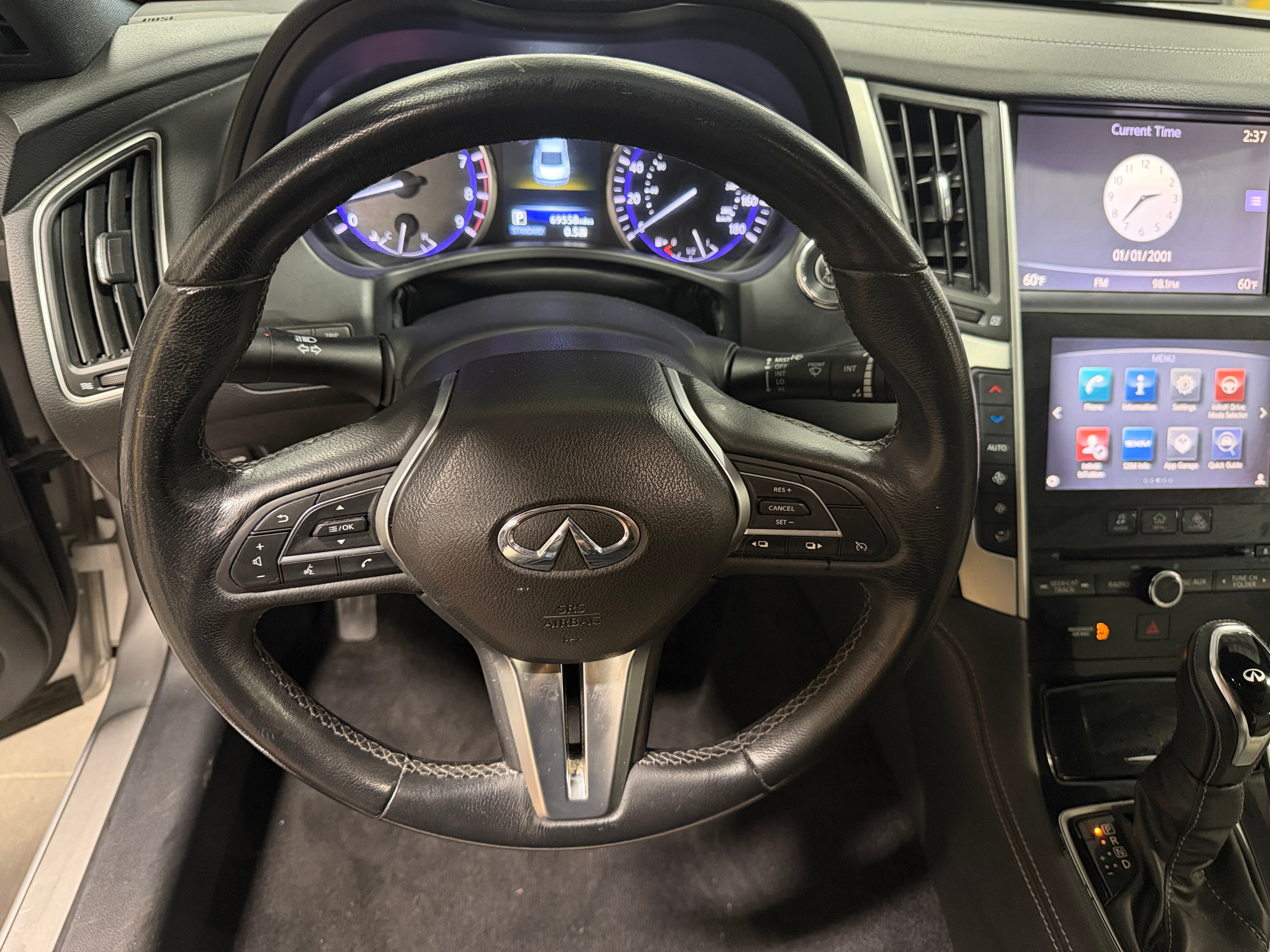 2017 INFINITI Q60