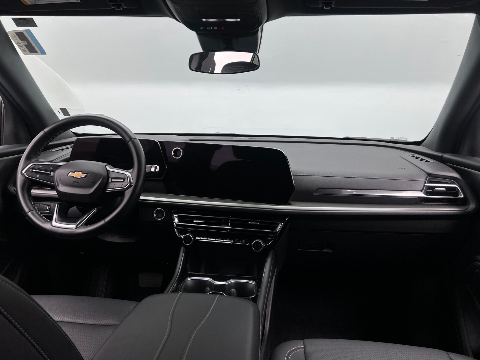 Thumbnail: 2026 Chevrolet Traverse - 2