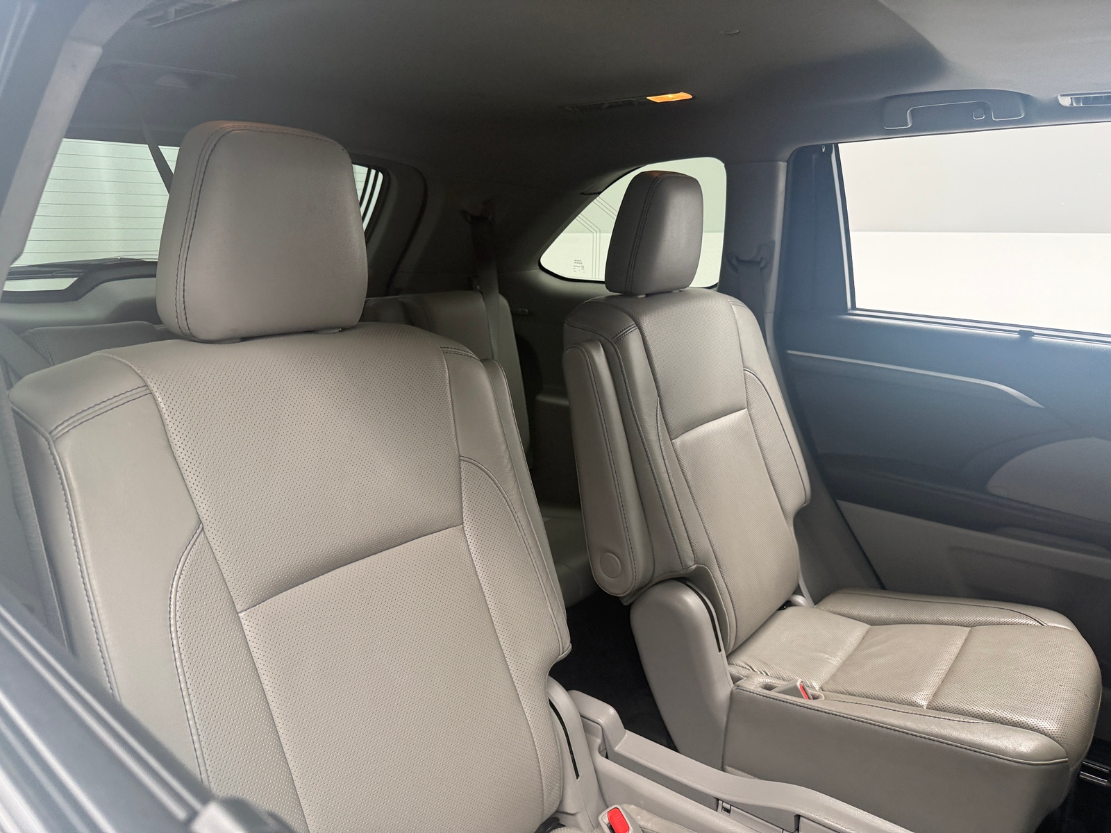 Thumbnail: 2018 Toyota Highlander - 5