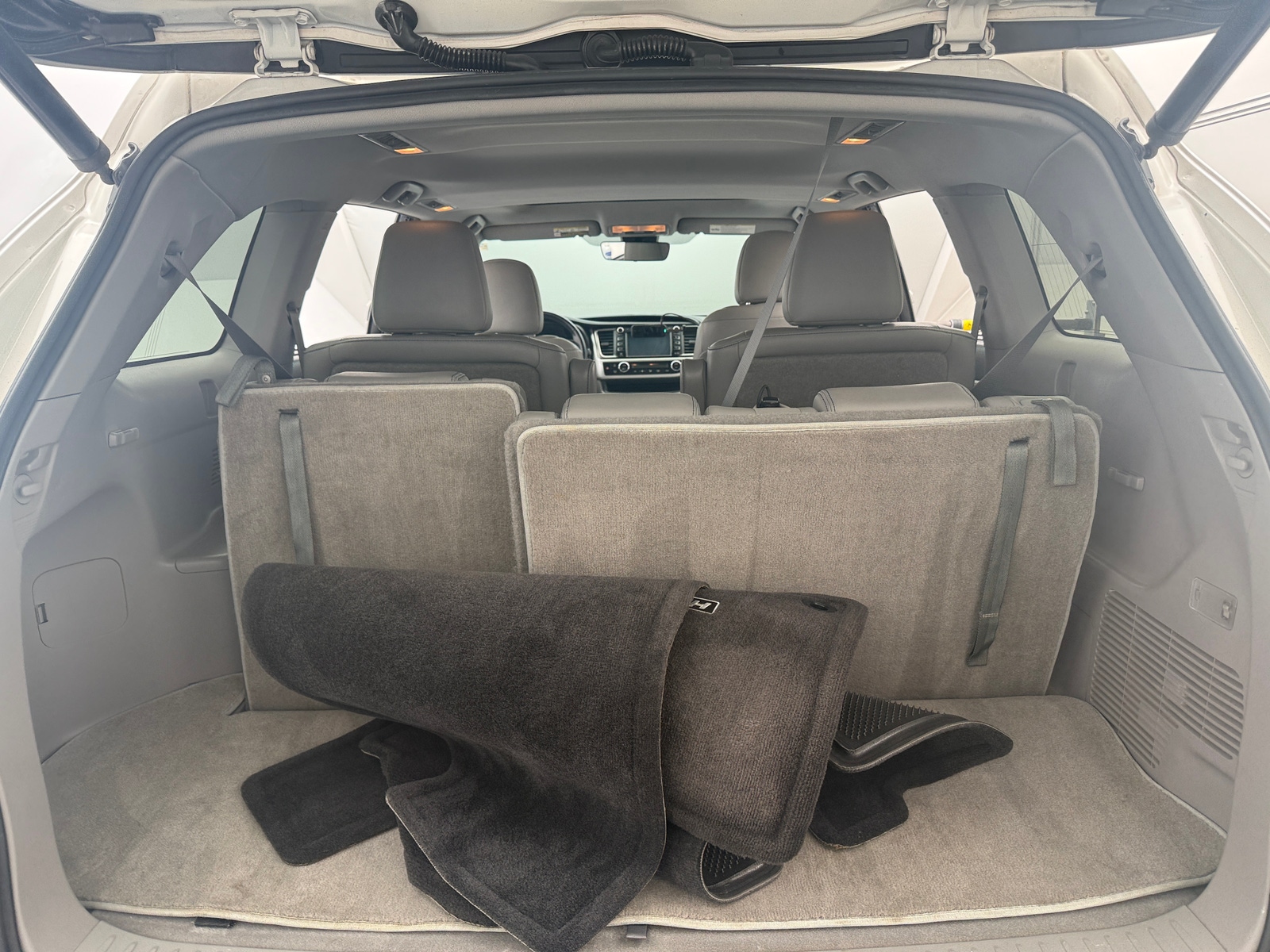 Thumbnail: 2018 Toyota Highlander - 6