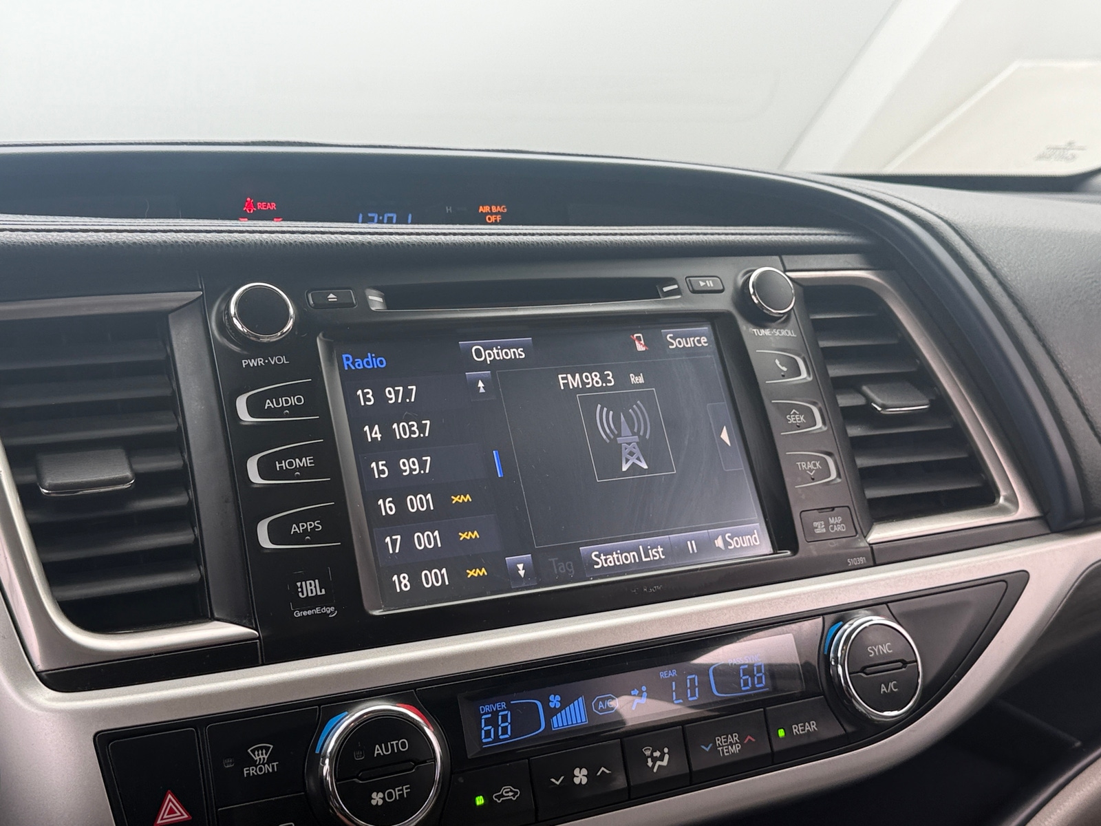 Thumbnail: 2018 Toyota Highlander - 3
