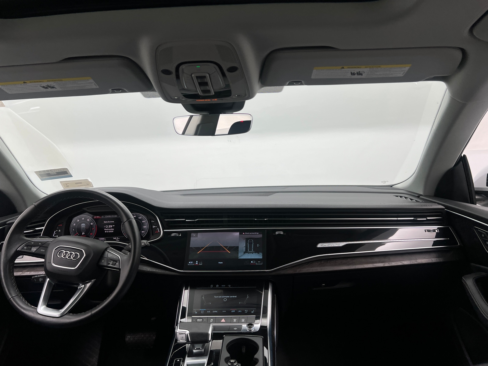 Thumbnail: 2023 Audi Q8 - 2