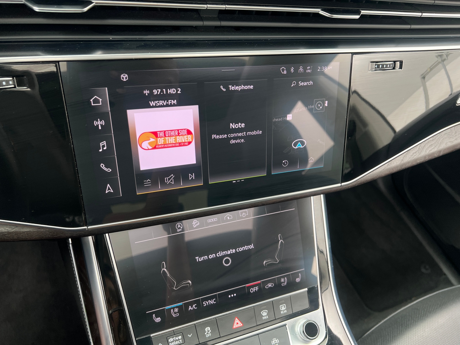 Thumbnail: 2023 Audi Q8 - 3