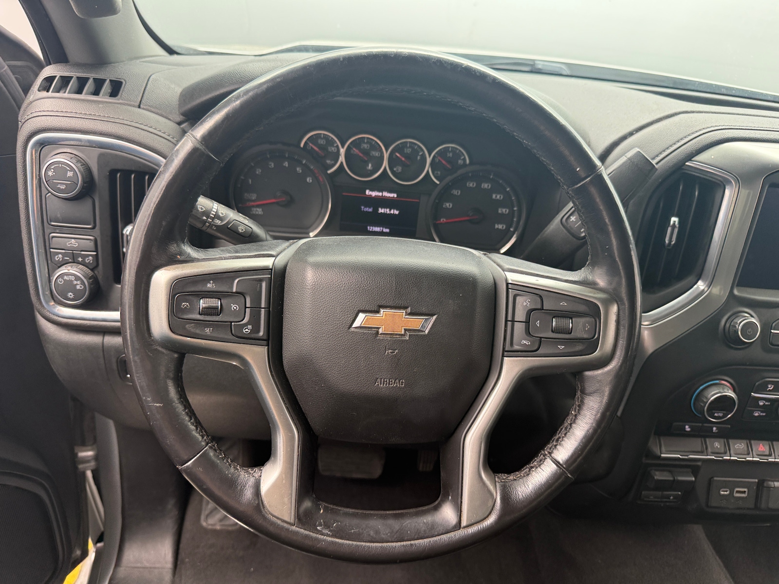 Thumbnail: 2019 Chevrolet Silverado 1500 - 5