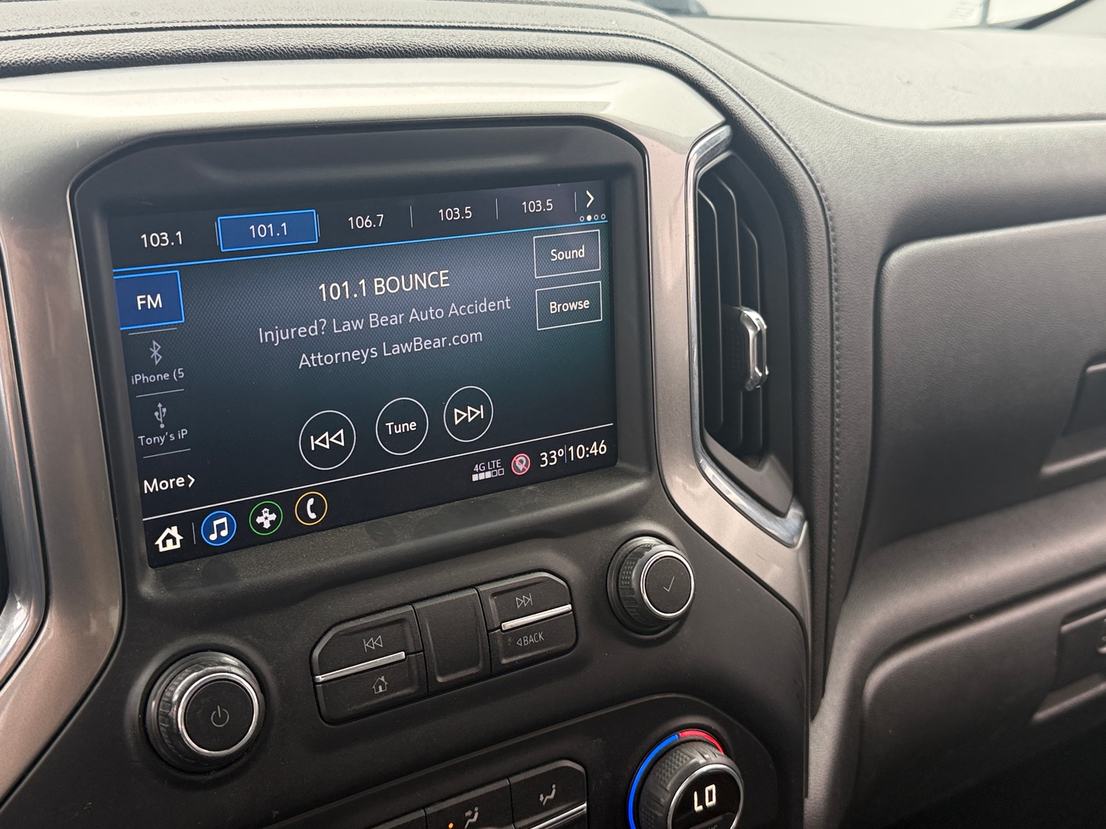 Thumbnail: 2019 Chevrolet Silverado 1500 - 4