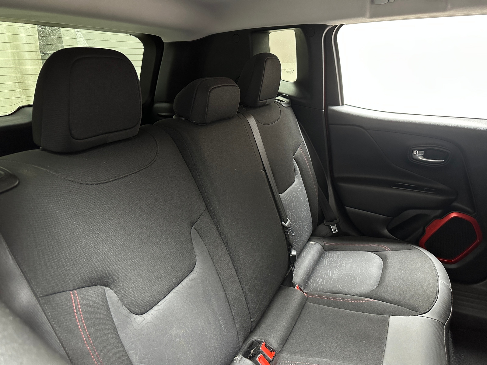 Thumbnail: 2017 Jeep Renegade - 6