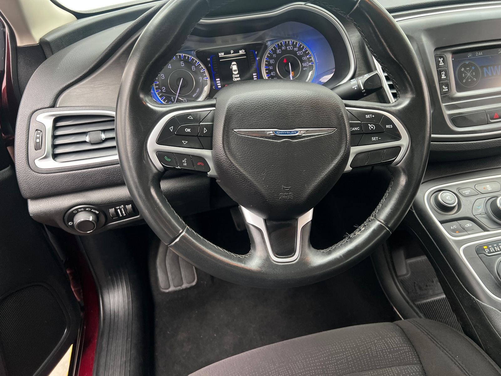 Thumbnail: 2015 Chrysler 200 - 5