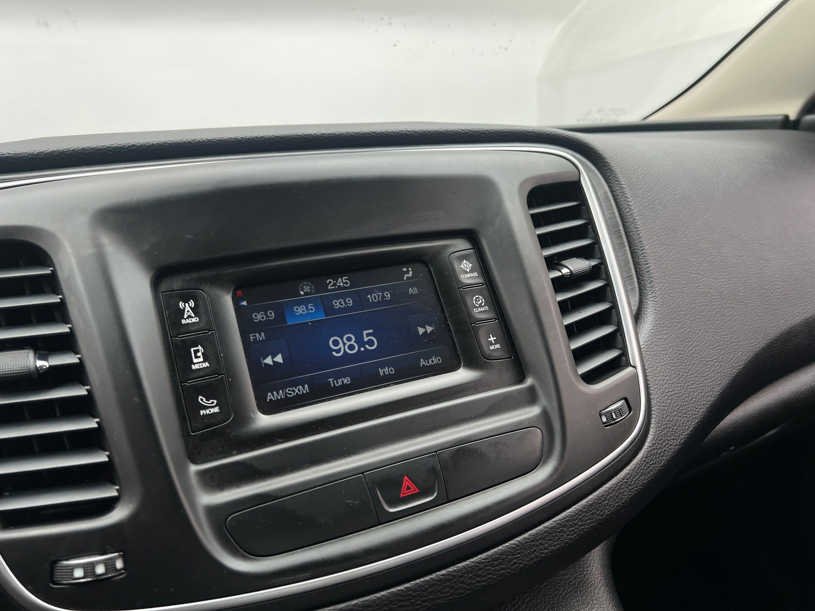 Thumbnail: 2015 Chrysler 200 - 4
