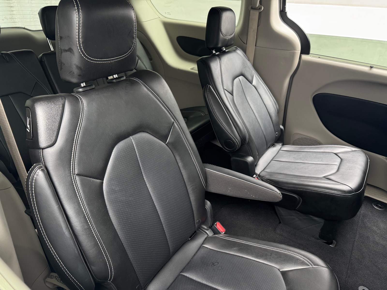 Thumbnail: 2024 Chrysler Pacifica - 5