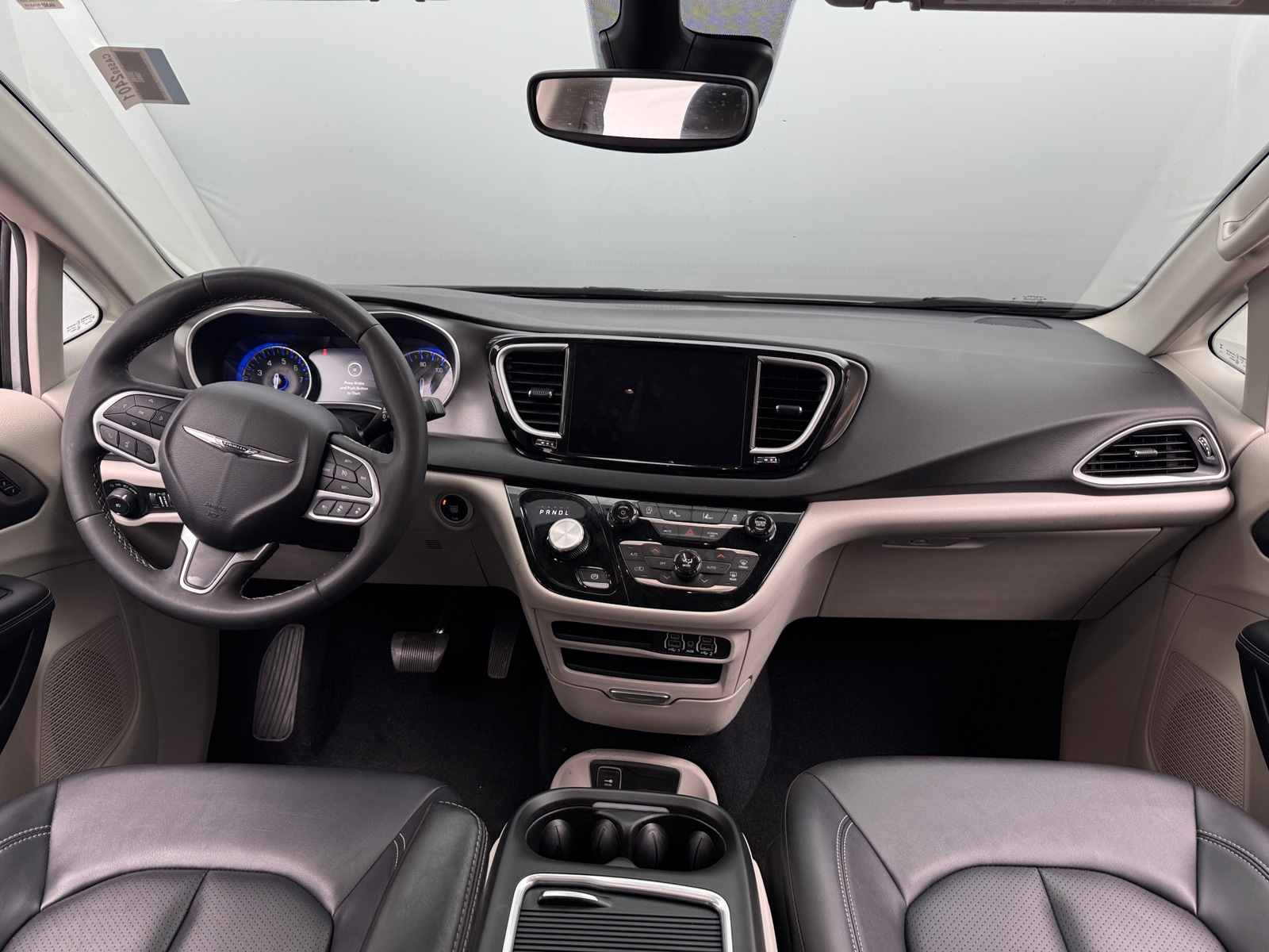 Thumbnail: 2024 Chrysler Pacifica - 2
