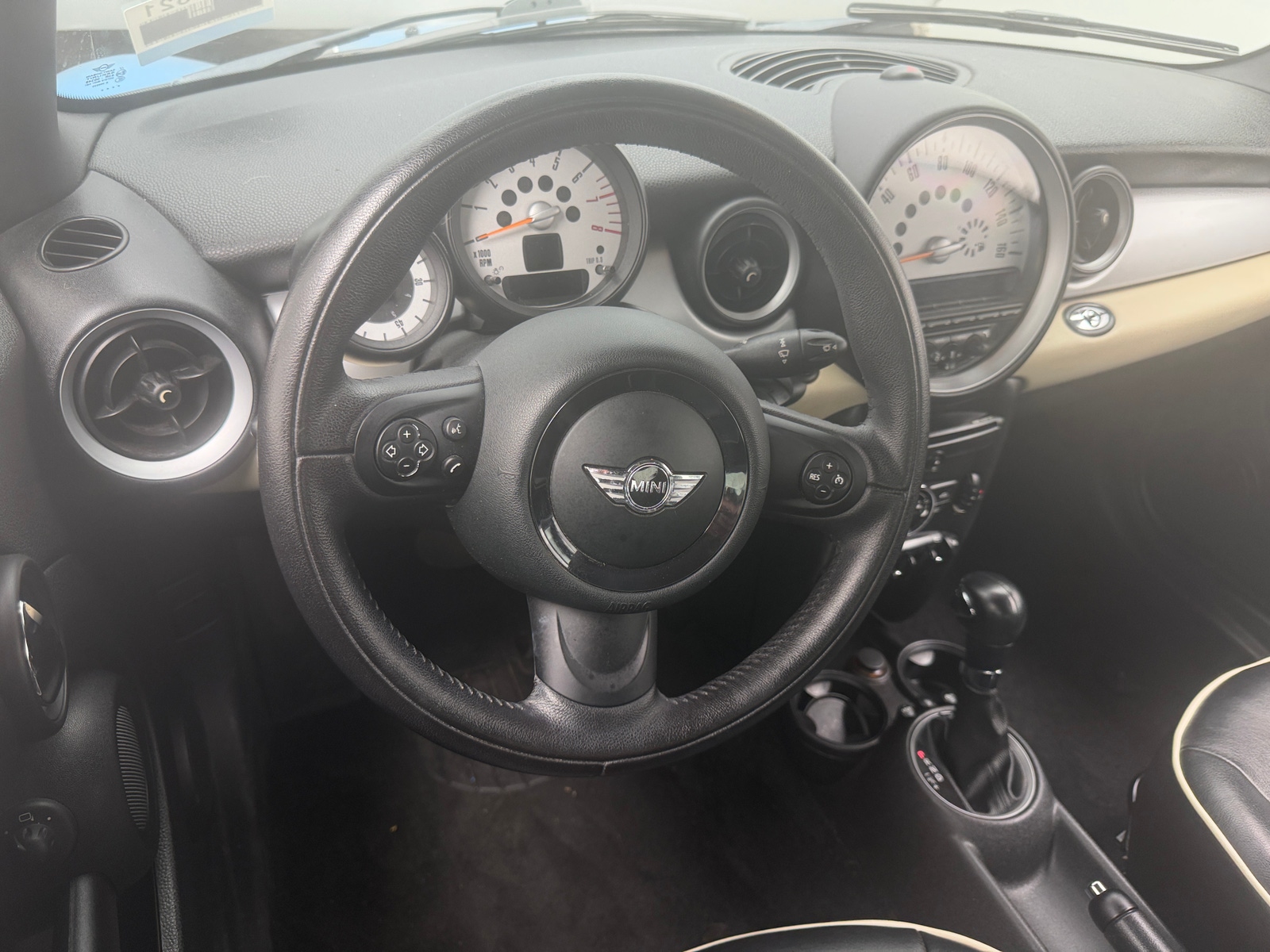 Thumbnail: 2014 MINI Cooper Convertible - 4