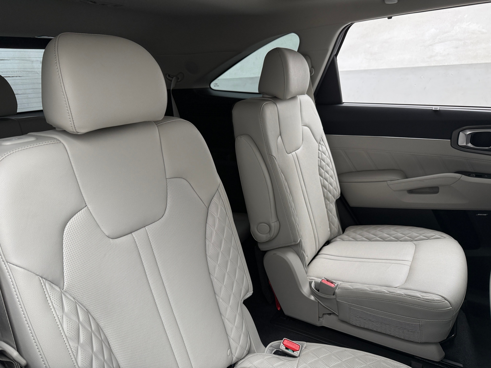 Thumbnail: 2023 Kia Sorento - 5