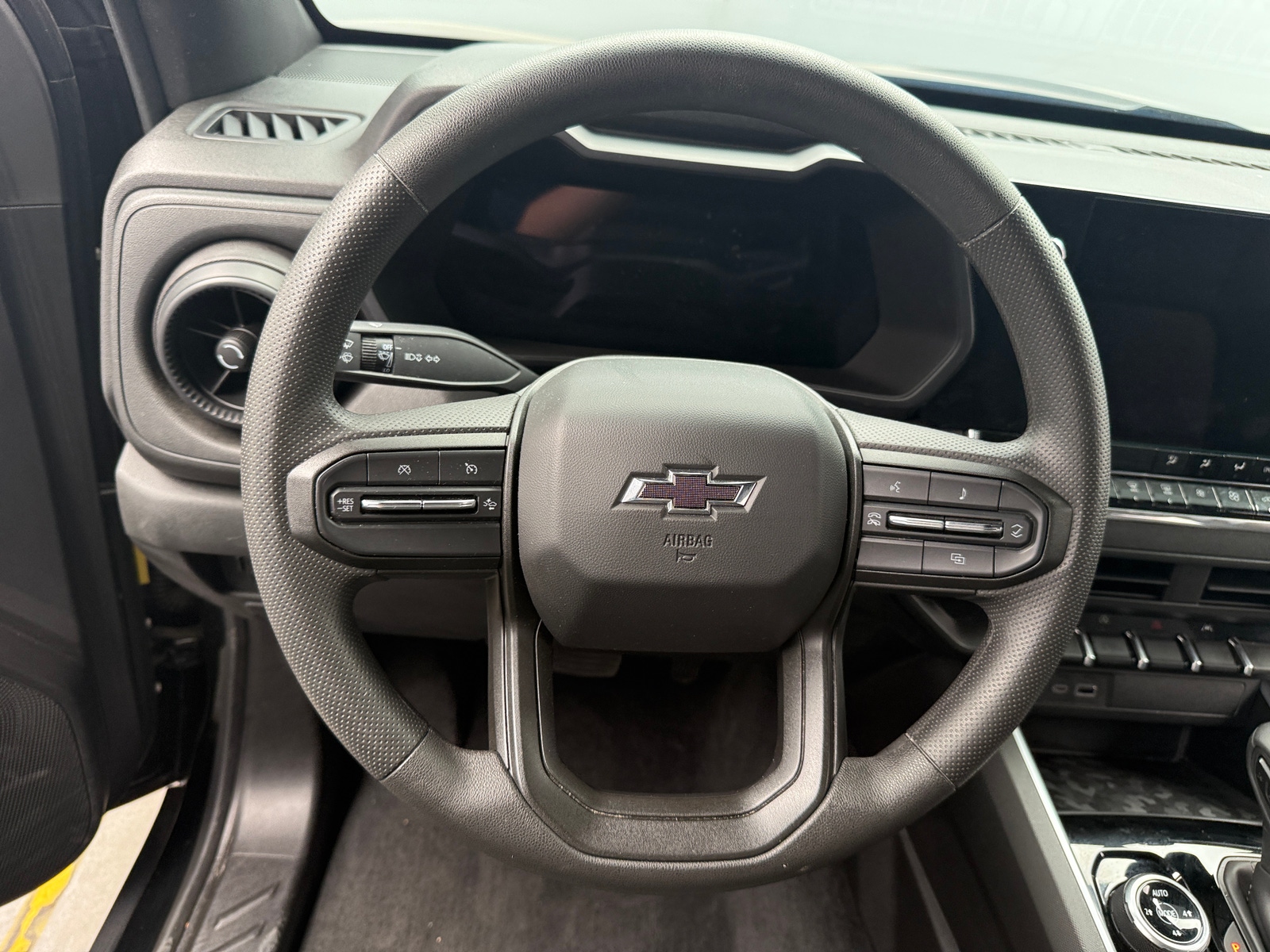 Thumbnail: 2025 Chevrolet Colorado - 5