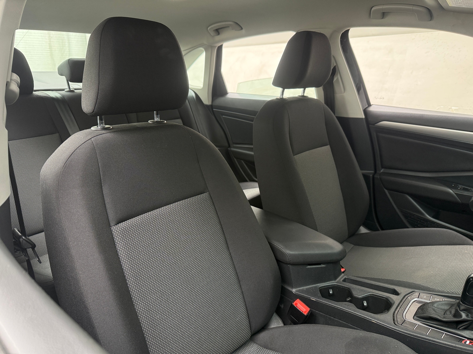 Thumbnail: 2021 Volkswagen Jetta - 2