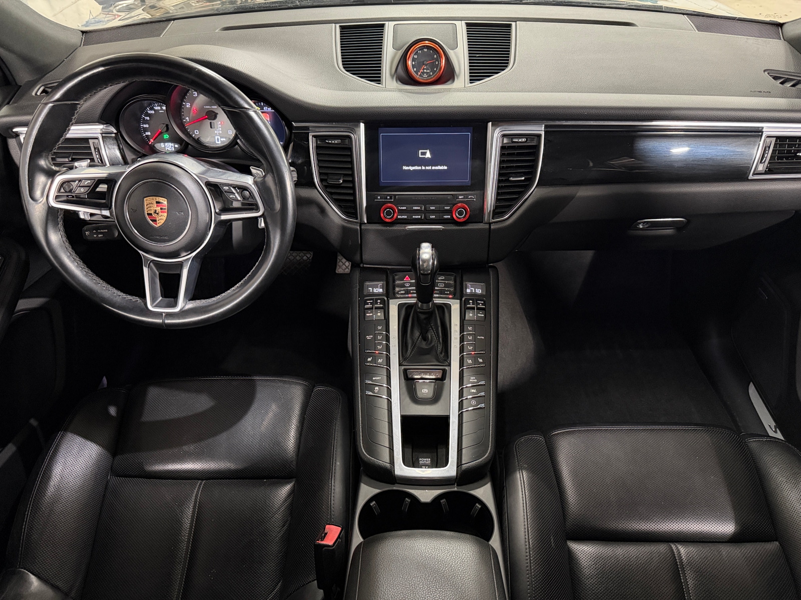 Thumbnail: 2018 Porsche Macan - 2