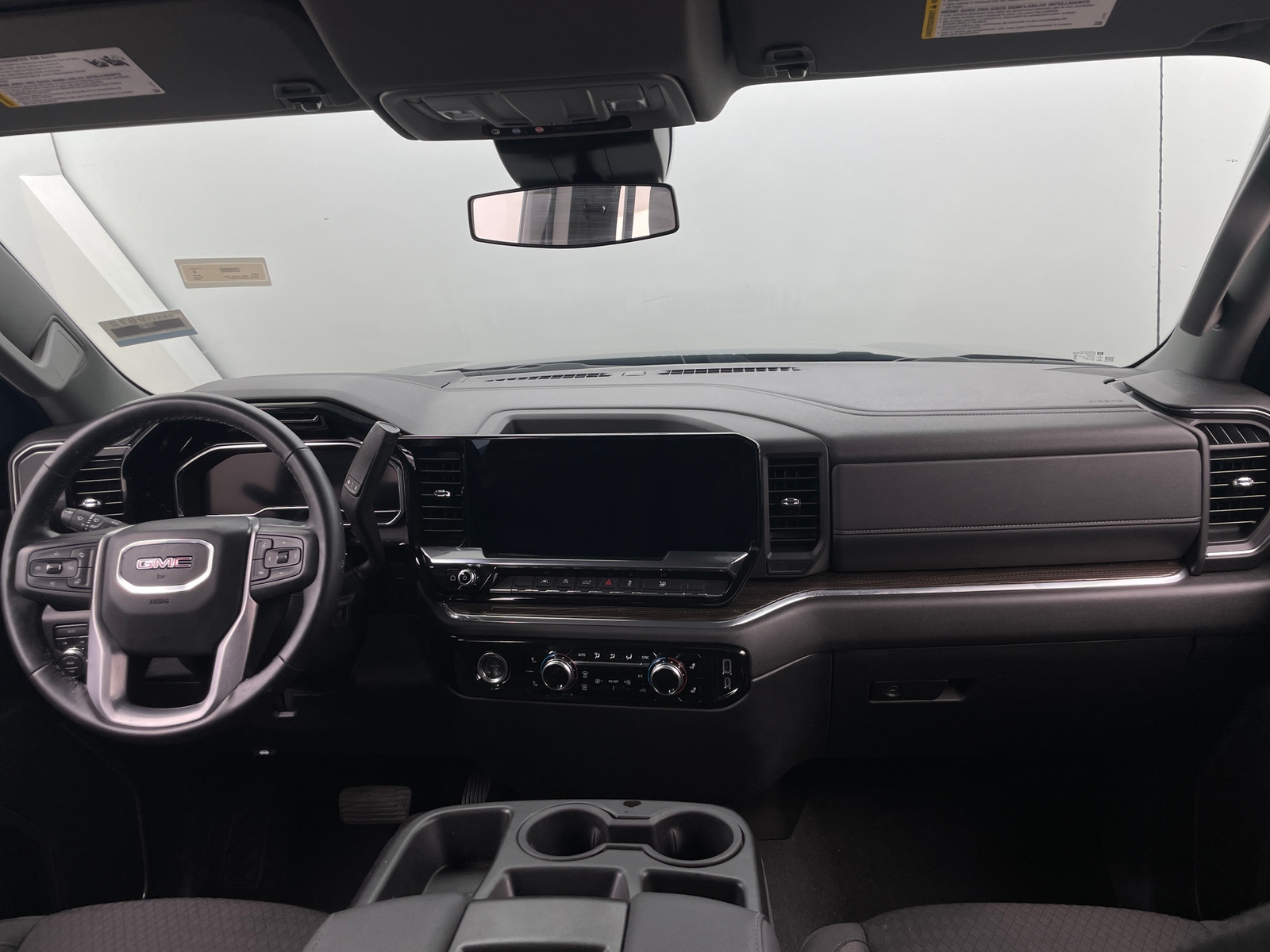 Thumbnail: 2024 GMC Sierra 1500 - 3
