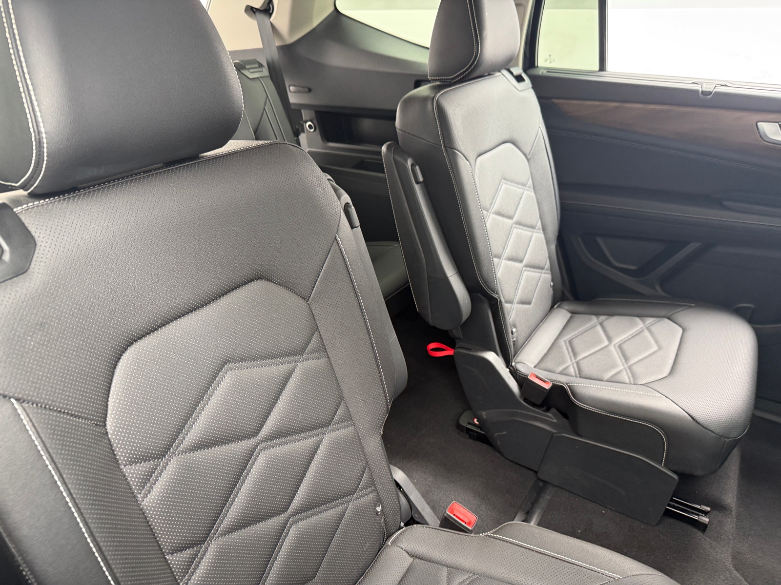 Thumbnail: 2026 Volkswagen Atlas - 6